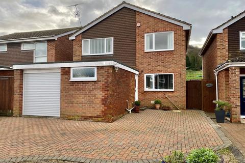 7 Broadmere Close, Dursley, GL11 6PU