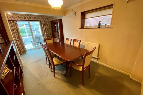 7 Broadmere Close, Dursley, GL11 6PU