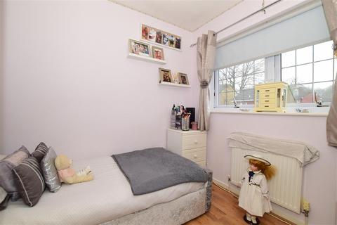 56 Hurst Hill, Chatham, ME5 9BU