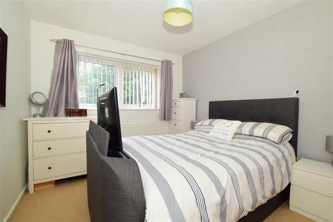 56 Hurst Hill, Chatham, ME5 9BU
