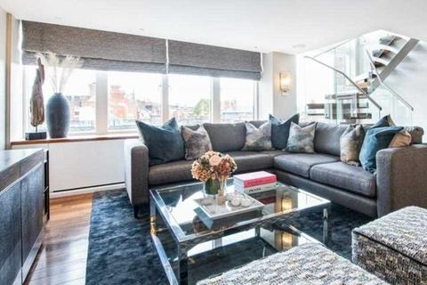 3 bedroom penthouse to rent, Young Street, Kensington