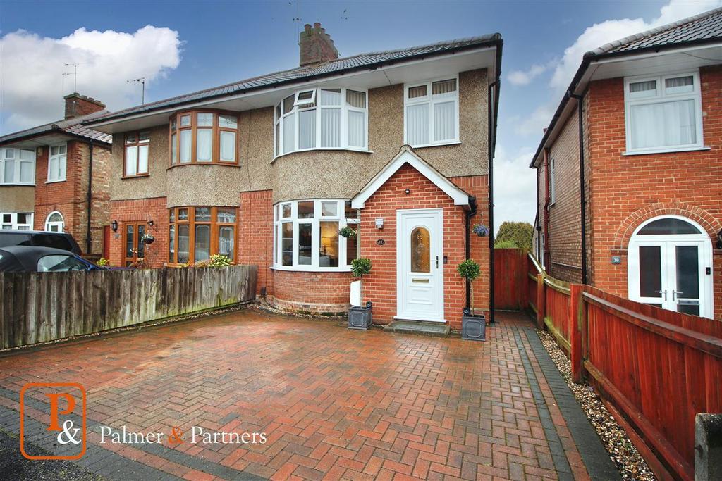 Castle Road, Ipswich 3 bed semidetached house £260,000