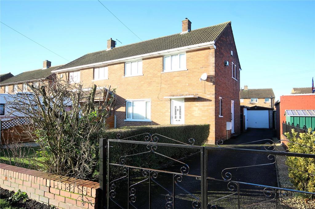 Newstead Road, Barnsley, S71 3 bed semidetached house £110,000