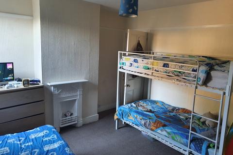 125 Frindsbury Road, Strood, Rochester, ME2 4JD