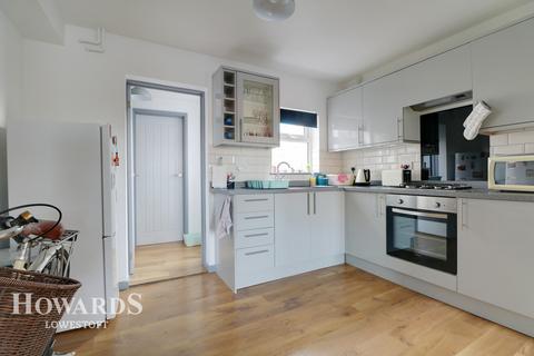 1 Clement Square, Lowestoft, NR33 0LT