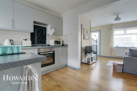 1 Clement Square, Lowestoft, NR33 0LT