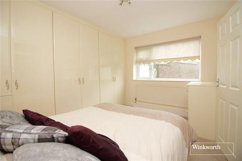 40 Spring Close, Borehamwood, WD6 5HD