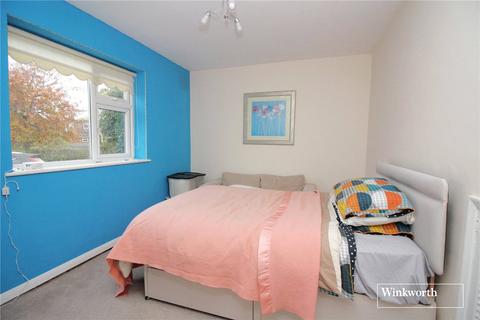 40 Spring Close, Borehamwood, WD6 5HD