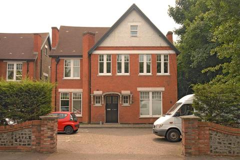 Flat 2, 24 Hervey Road, London, SE3 8BS