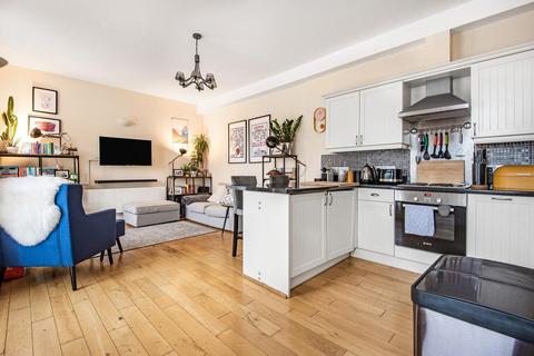 Flat 2, 24 Hervey Road, London, SE3 8BS