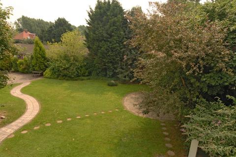 Flat 2, 24 Hervey Road, London, SE3 8BS