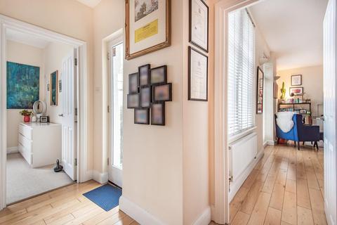 Flat 2, 24 Hervey Road, London, SE3 8BS