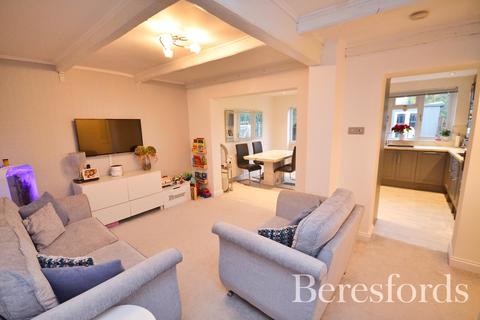 26 Burstead Drive, Billericay, CM11 2QN
