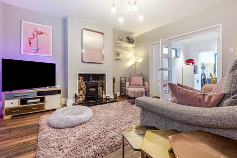 24 Church Grove, Kingston Upon Thames, KT1 4AL
