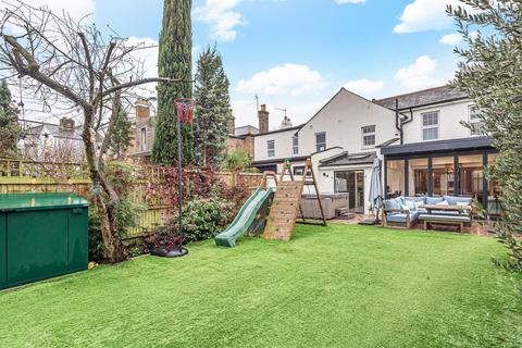 24 Church Grove, Kingston Upon Thames, KT1 4AL