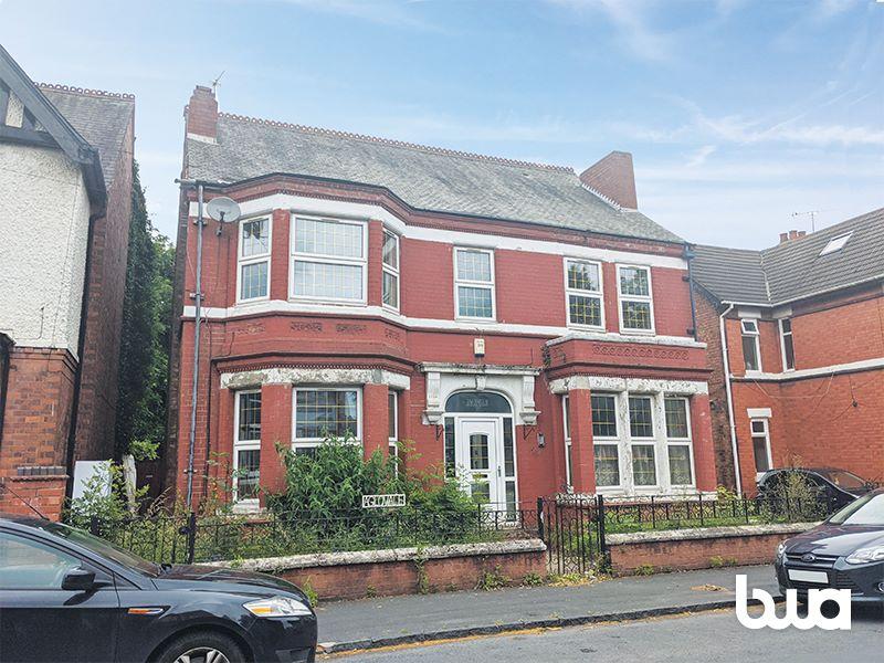 'Aglovale', Dover Street, Bilston, WV14 6AL 5 bed detached house £99,000