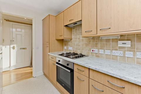 8/4 St. Clair Road, Edinburgh, EH6 8JY