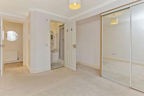 8/4 St. Clair Road, Edinburgh, EH6 8JY