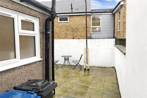 4 Bernard Street, Gravesend, DA12 2EX