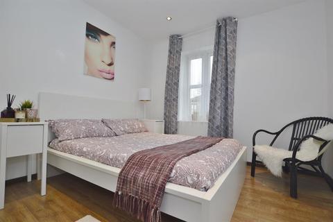 6 Partridge Square, London, E6 5LH