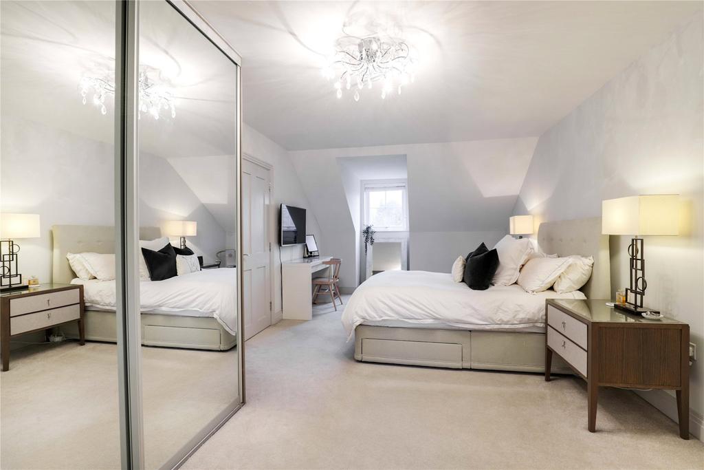 Large Master Suite