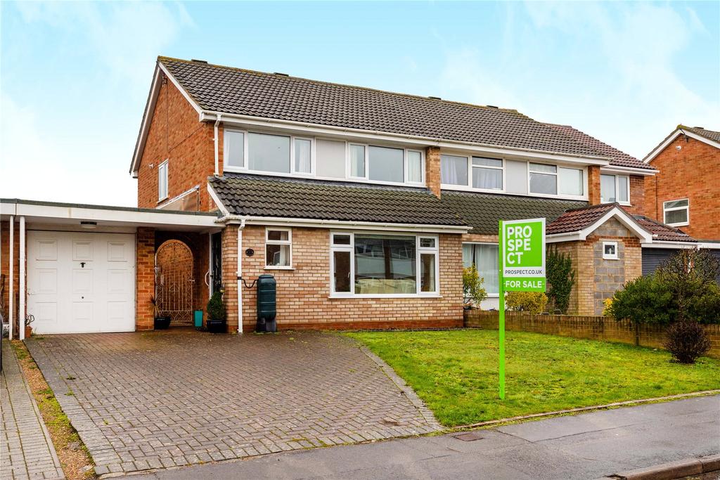 Bean Oak Road, Wokingham, Berlshire, RG40 3 bed semidetached house £425,000