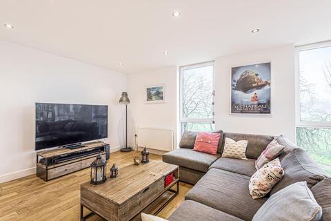 Flat 3, Chalice Court, 41 Chevening Road, London, SE19 3TD