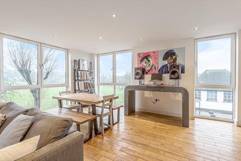 Flat 3, Chalice Court, 41 Chevening Road, London, SE19 3TD