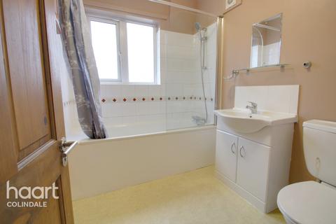 15a Reeves Avenue, London, NW9 8LN