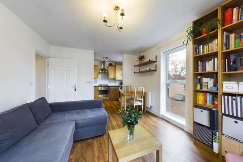81 Alice Bell Close, Chesterton, Cambridge, CB4 1GN