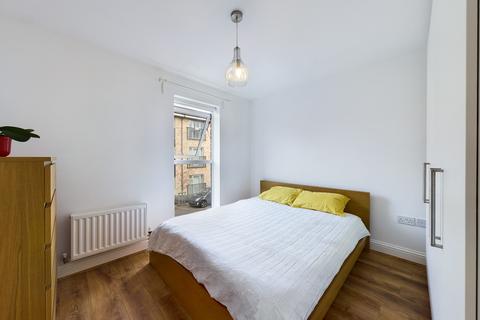81 Alice Bell Close, Chesterton, Cambridge, CB4 1GN