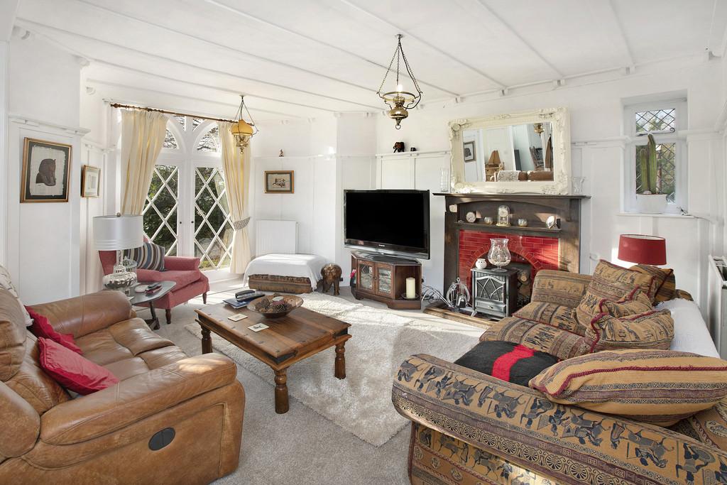 Ferndale Road, Teignmouth 6 bed detached house £699,000