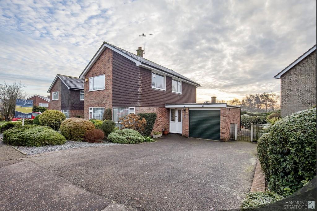 Lindford Drive, Eaton 4 bed detached house £395,000