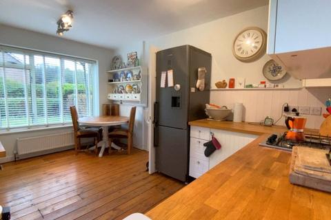 20 Abbotts View, Sompting, Lancing, BN15 0NG
