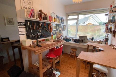 20 Abbotts View, Sompting, Lancing, BN15 0NG