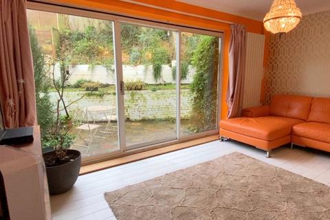 20 Abbotts View, Sompting, Lancing, BN15 0NG