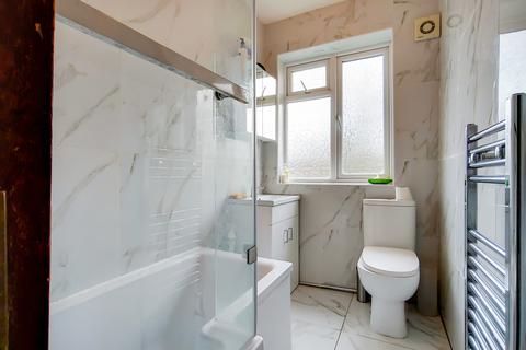 12 Wychwood Avenue, Thornton Heath, CR7 8AQ