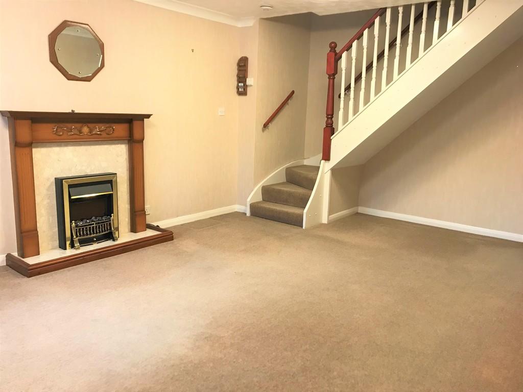 Berkley Drive, Guisborough 2 bed semidetached house £650 pcm (£150 pw)