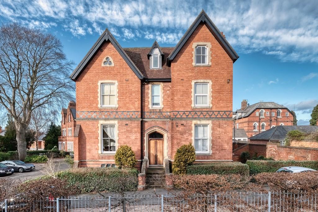 Tredennyke House, Barbourne Terrace, Worcester, WR1 3JR 1 bed apartment £140,000