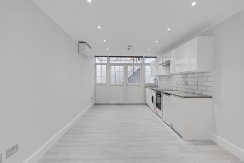 1 bedroom apartment to rent, Beechcroft Avenue, London