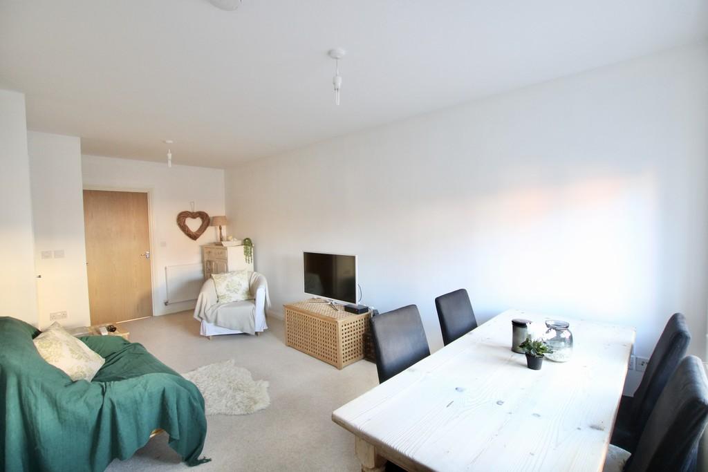 Iris Crescent, Lincoln 2 bed terraced house £167,500