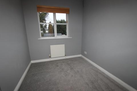 3 bedroom semi-detached house to rent, Chambers Gate, Stevenage
