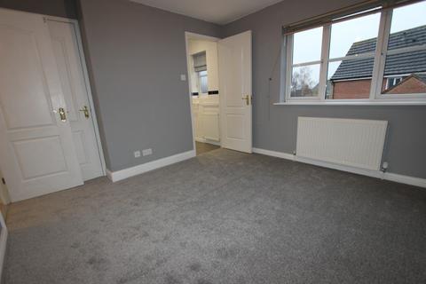 3 bedroom semi-detached house to rent, Chambers Gate, Stevenage