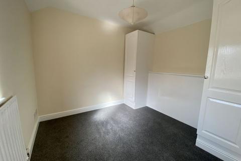 2 bedroom flat to rent, Lawton Street, Congleton