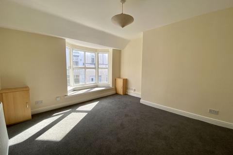 2 bedroom flat to rent, Lawton Street, Congleton