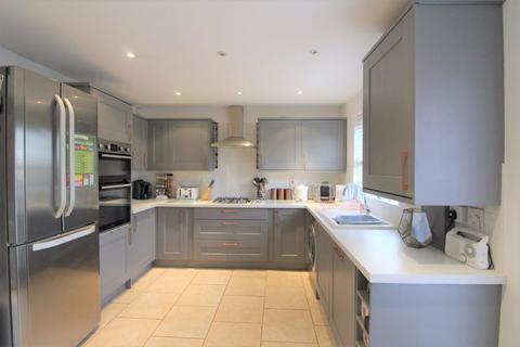 3 Vervain Close, Cardiff, CF5 4PL