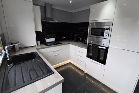 32 Brean Close, Sully, Penarth, CF64 5TS