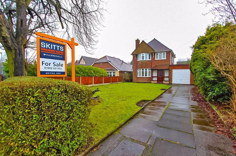 Sneyd Lane, Essington, Wolverhampton 3 bed detached house £210,000