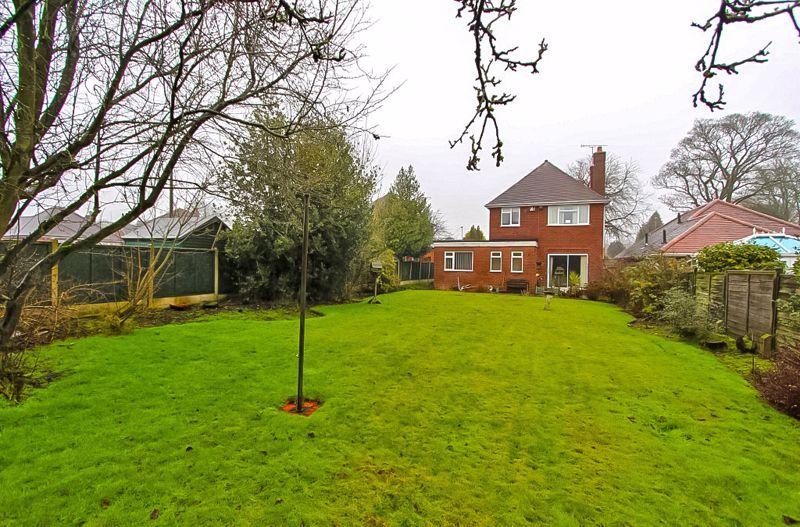 Sneyd Lane, Essington, Wolverhampton 3 bed detached house £210,000