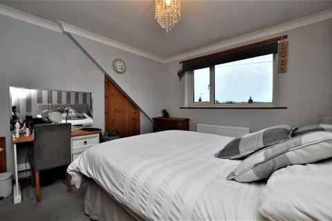 30 Captain Cooks Close, Staithes, Saltburn-by-the-sea, TS13 5AP